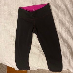 Lululemon Cropped Reversible Leggings